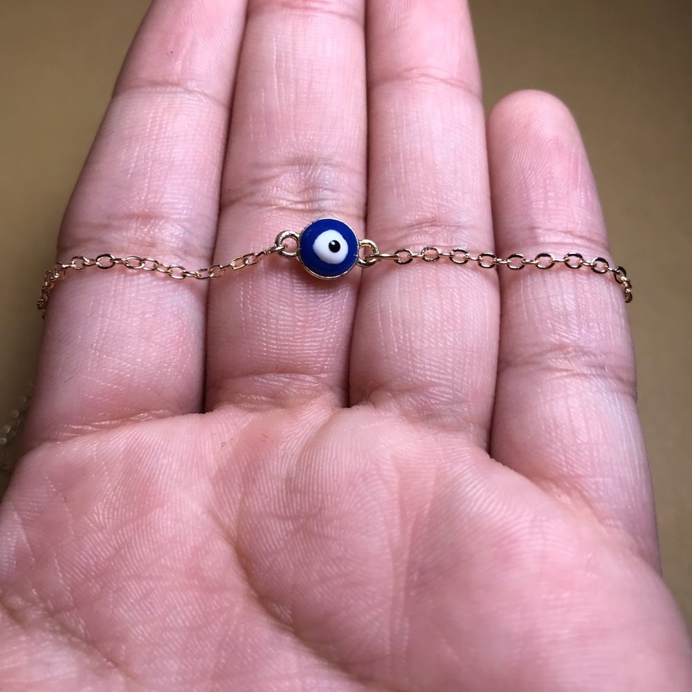 Evil eye necklace that protects you from negative energy